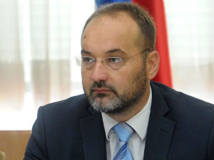 Јанковић:  O "Београду на води" расправљати у редовној процедури