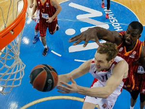 Црвена звезда засијала на Босфору!