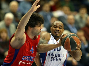 Тео одвео "армејце" у четвртфинале Евролиге!