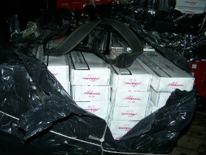 Спречено кријумчарење 1.900 боксова цигарета