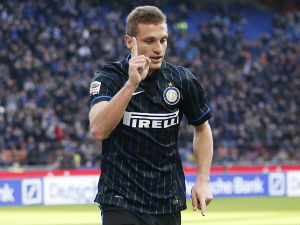 Видић напушта Интер због Манчинија?