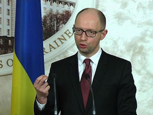 Јацењук тражи пуну борбену готовост војске