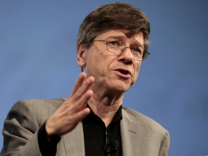 Сакс: ЕУ мора да помогне Србији и земљама у региону 