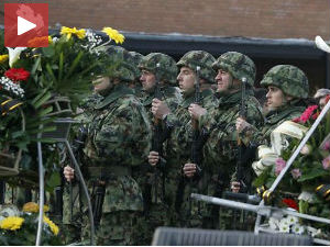 Сахрањени заставници Драјић и Миладиновић