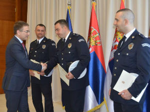 Награђени полицајци који су ухватили отмичаре