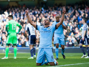 Сити "дише за врат" Челсију, хет-трик Кејна