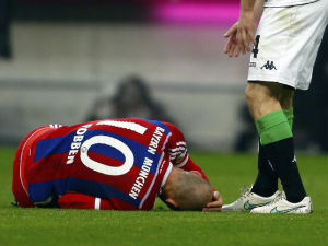 Рафаел "уништио" Бајерн, Робен повређен