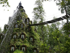 Хотел у срцу Анда до којег се долази само висећим мостом