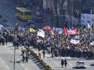 Синдикати: Вербић дискриминише просветне раднике