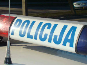 Хапшење због отимања торбе са 7,5 милиона динара