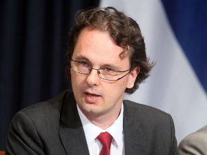 Вербић: Одговорност за оне који спречавају друге да раде