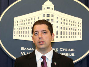 Ђурић: Албанци заслужују одговорнију политику