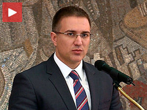 Стефановић: Почела истрага о претњама Вучићу