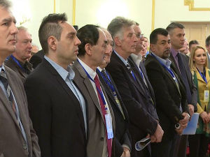 Вулин: Где год се влада пита, биће колективних уговора