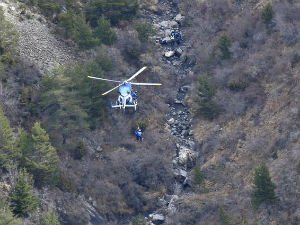 Један пилот био ван кокпита када је авион пао