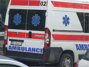 Мушкарац задобио више устрелних рана