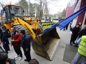 Радници РБ "Костолац" прекинули блокаду путева