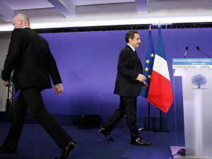 Победа Саркозијевих конзервативаца 