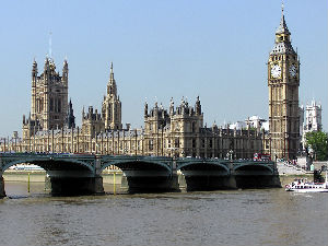 Велика Британија, распушта се парламент, почиње кампања