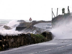 Оркански ветрови погодили север Европе