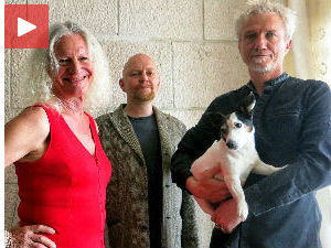 Послушајте нови сингл „Рундек карго трија“