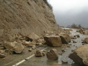 Одрон блокирао пут Топола - Ибарска магистрала