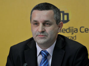 Линта: Паљење заставе штети нормализацији односа са Хрватском