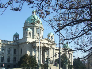 Посланици осуђују паљење хрватске заставе