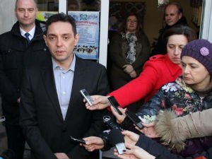 Вулин: Треба да пружимо руку у свет аутистичне деце