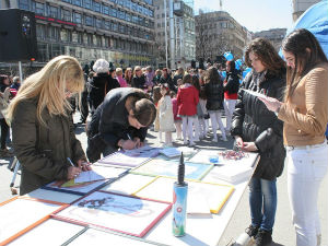 Породице оболелих од аутизма препуштене саме себи