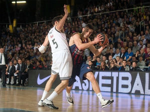 Алба шокирала "зелене", Барси шпански дерби