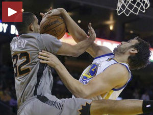 Вориорси "украли" победу Финиксу