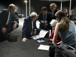 Свет поздравља договор са Ираном уз упозорење