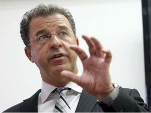 Брамерц: Најважније што пре донети пресуду Шешељу