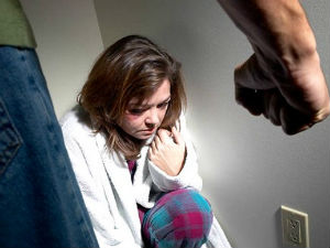 У породичном насиљу убијено 14 жена