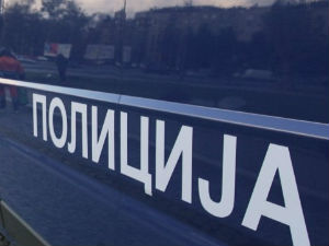 Тинејџери изболи два мушкарца у кафани