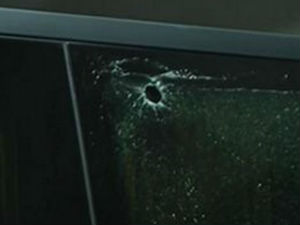 Нападнут аутобус ПСЖ-а, Ибра избегао лоптицу за голф