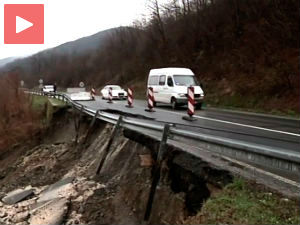 Србија натопљена водом, подигнута приправност