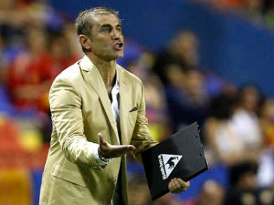 Македонија, отказ за Ђуровског