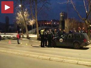 Избодени младић стабилно, полицајци суспендовани