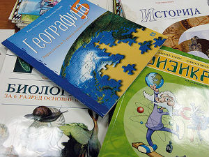 Бесплатне уџбенике неће добити 10 одсто пријављених