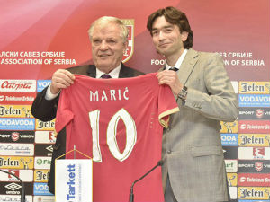 Србија добија 12 вештачких терена