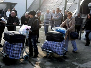  ХРВ: Полиција у Србији злоставља мигранте 