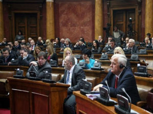 Посланици сложно о обавезној вакцинацији