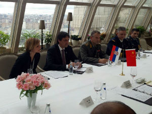 Гашић са кинеским министром о војној сарадњи