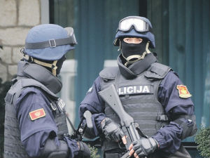 Црна Гора, хапшења због кријумчарења Сиријаца у Србију