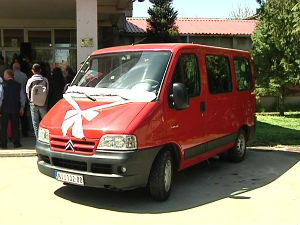 Школа "14. октобар" у Нишу добила комби 