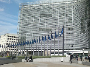 Вучић сутра са Туском и колегама из региона