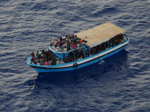 СОС позив са брода с мигрантима