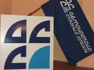 Поповић: У СНС прелазе само фотељаши